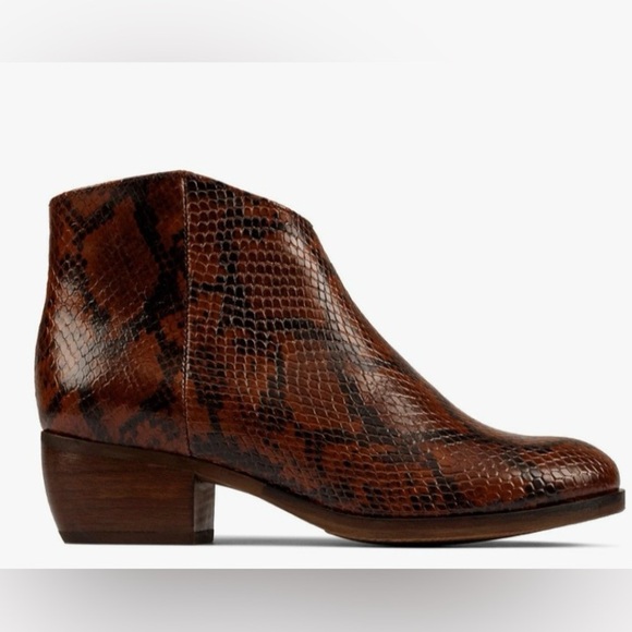 Clarks Womens MILA MYTH Leather Block heel Ankle Boots - Picture 3 of 10